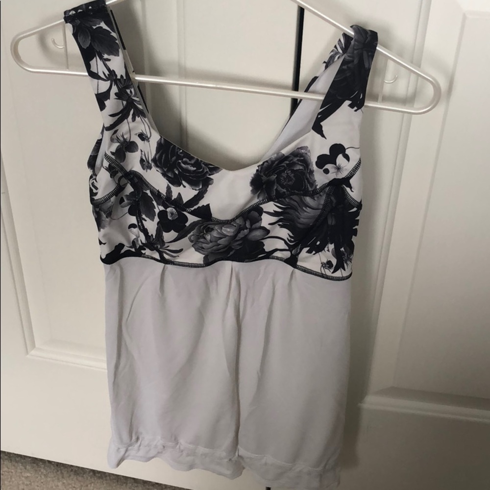 Lululemon athletic top